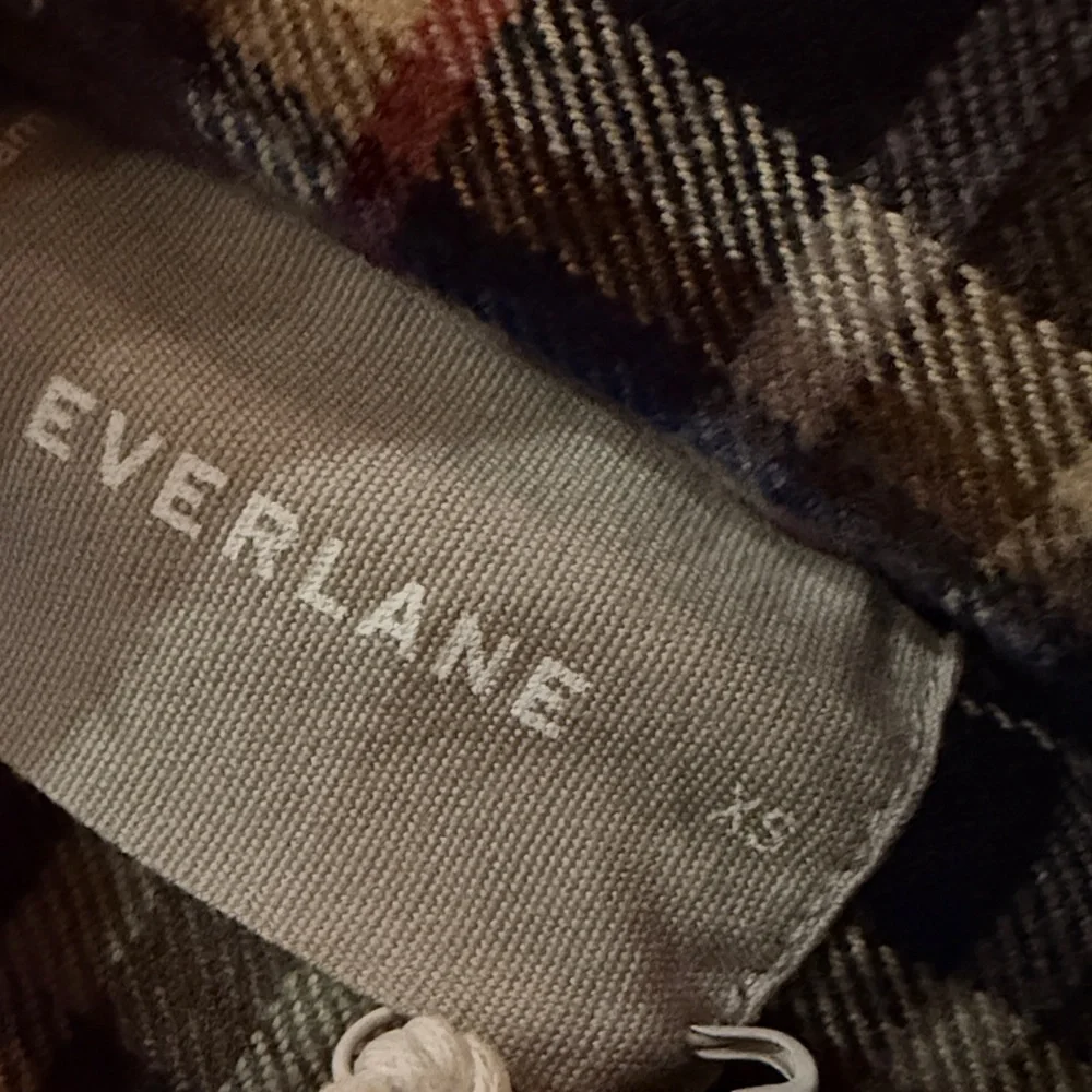 NWT Everlane Women's The Boxy Flannel Plaid Button Down Shirt Brown Plaid XS - Picture 4 of 6